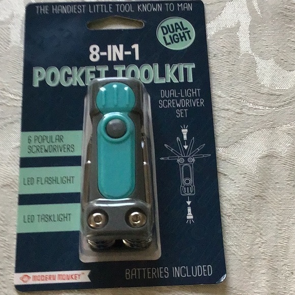 8-in -1 pocket toolkit new - Picture 1 of 2